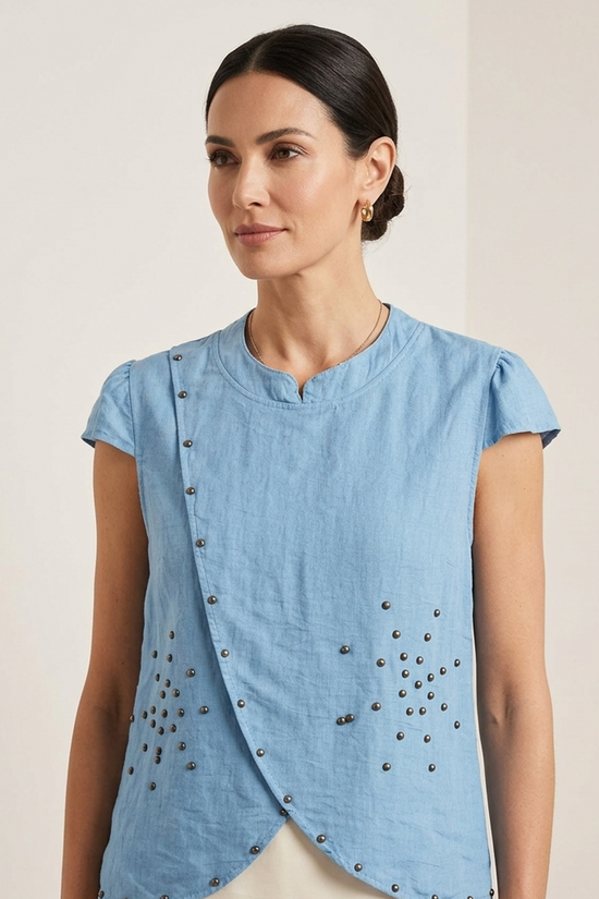 BLUSA CAPAS TACHUELA ELO