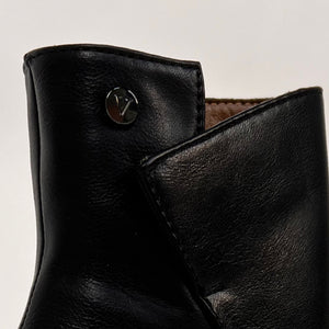 BOTIN BLACK TACON CUADRADO