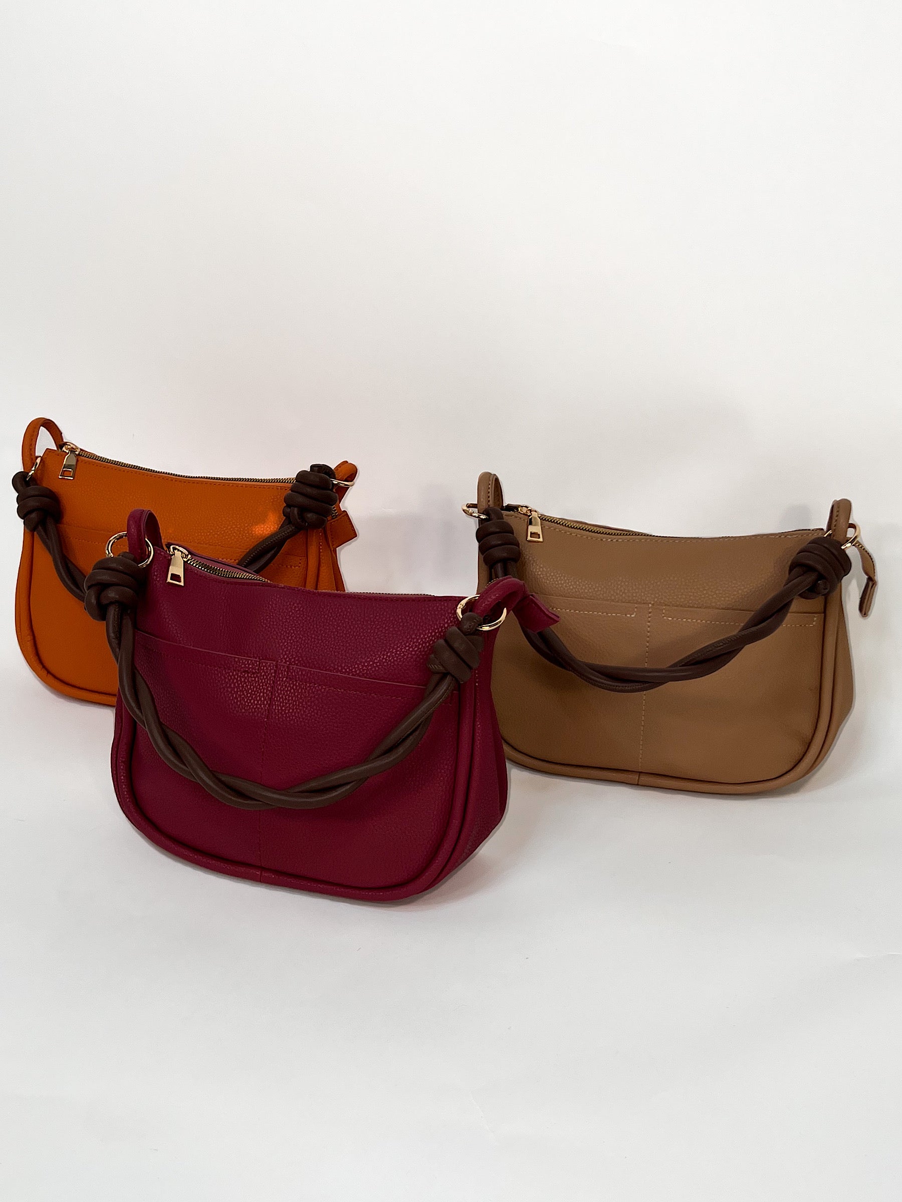TASCHE MIT GEFLOCHTENEM HENKEL